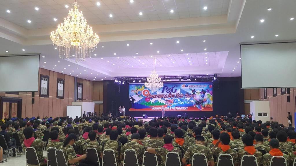 The Pine Resort Pathum Thani Extérieur photo