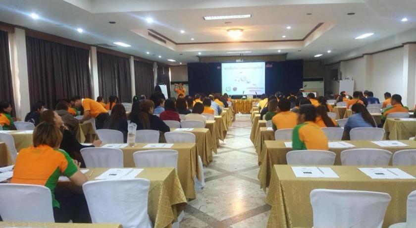 The Pine Resort Pathum Thani Extérieur photo